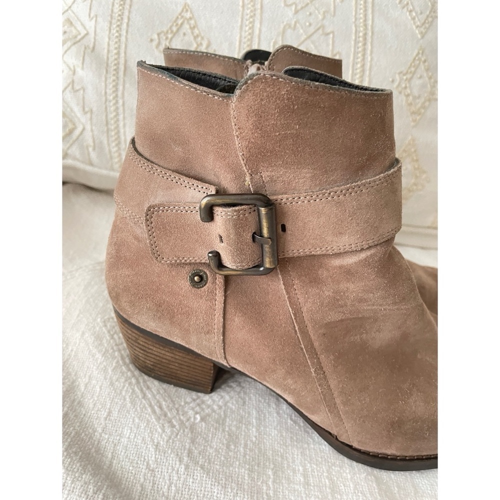 Paul Green Jano Moto Booties Beige Suede Buckle Chunky Heel Size 7, fit like 8.5 - Picture 2 of 14